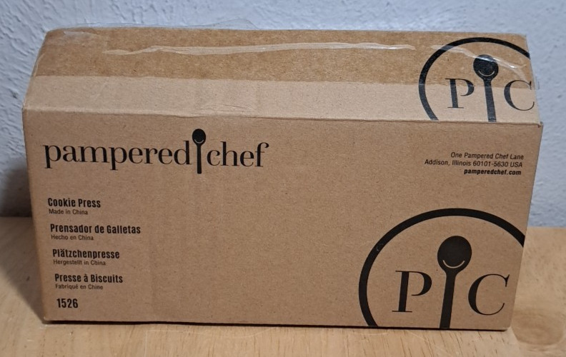 OPEN BOX Pampered Chef Cookie Press #1526 10 Discs & aInstructions