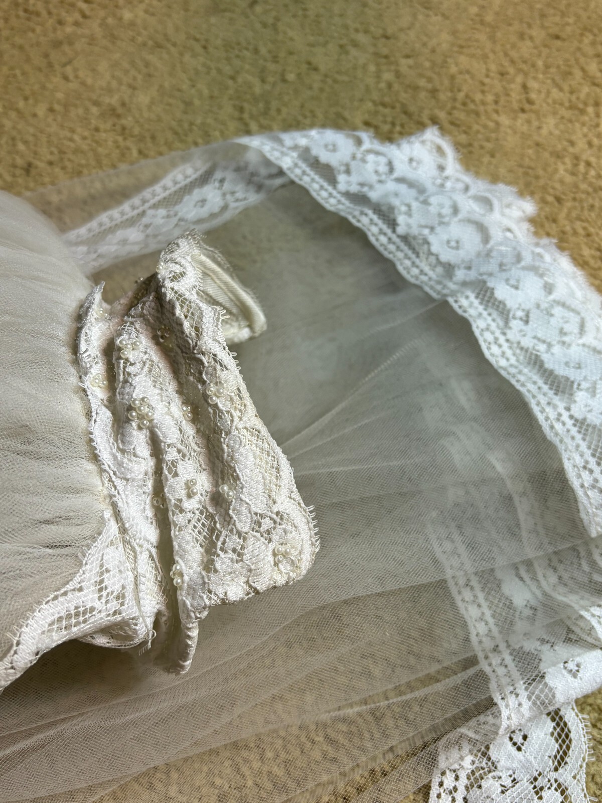 Vintage 70s Off White Headpiece Long Veil Hair Comb Bridal Wedding Fascinator