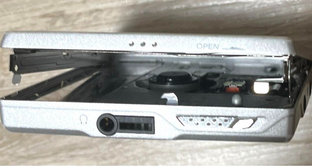 SONY Portable MD player MD Walkman MZ-E90 Used Operation confirmed