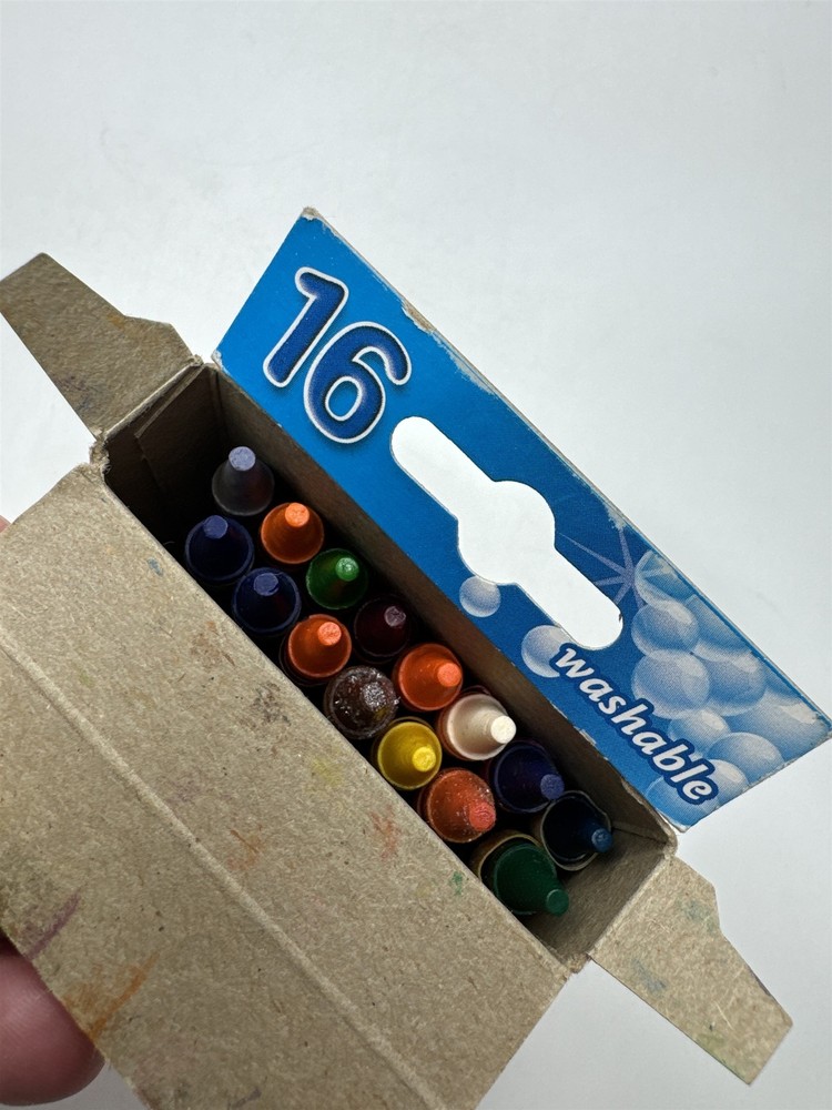 2004 Crayola Crayons 15(!) Pack Washable Crayons ~ One Missing