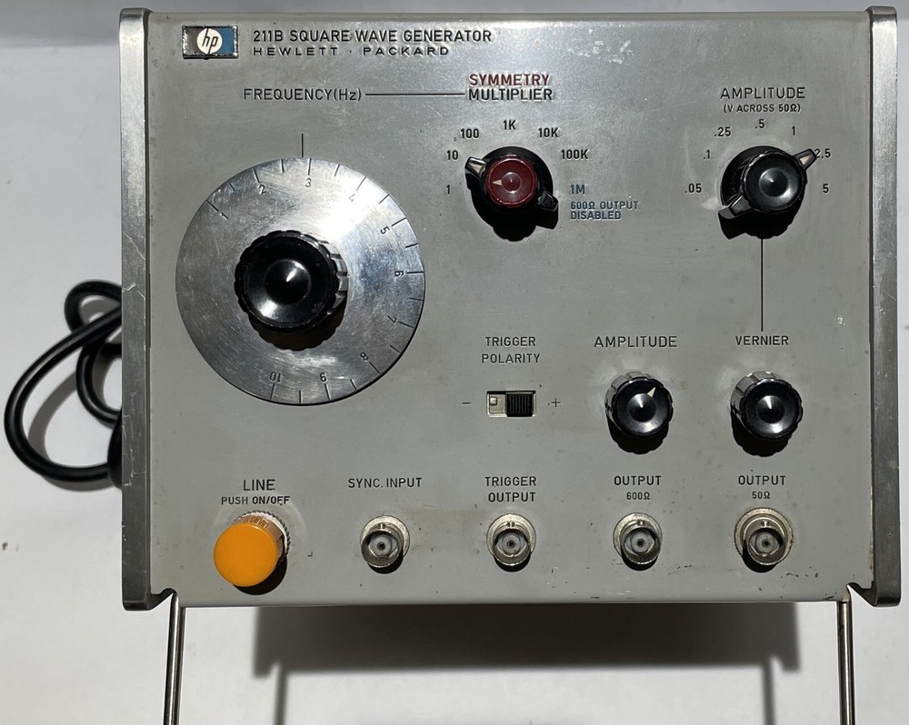 HP 211B Square Wave Generator Hewlett-Packard Good Condition