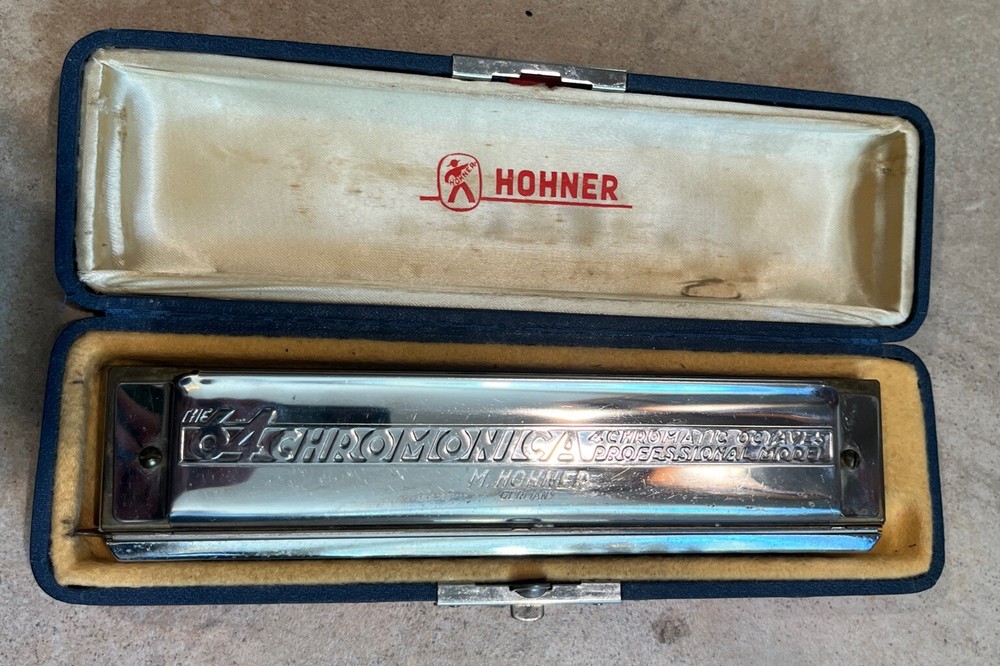 "THE 64 CHROMONICA" MODEL 280/64 "C" BY M. HOHNER & BEAUTIFUL RED STORAGE BOX C