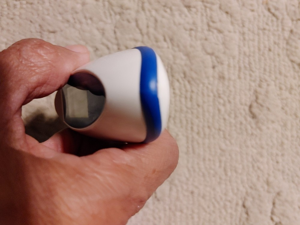 MABIS Instant Ear Thermometer. Night Glo Display. Fast *No Guidebook*