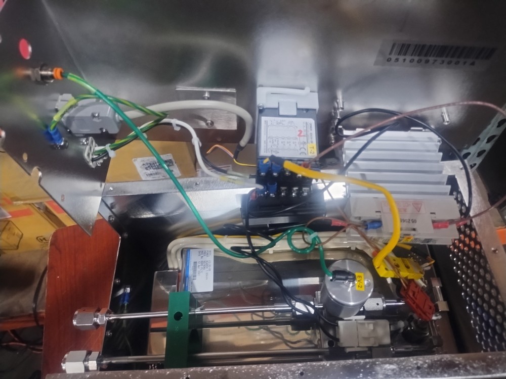 Horiba Le Series Vaporization Controller.