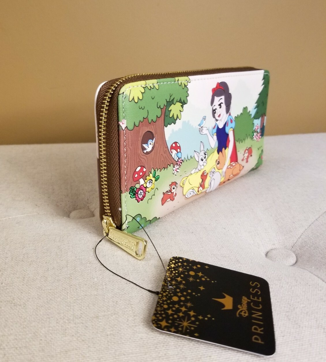 Loungefly Disney Princess Snow White & The Seven Dwarfs Wallet zip around NEW