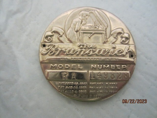 Brunswick Model RA 149828 badge