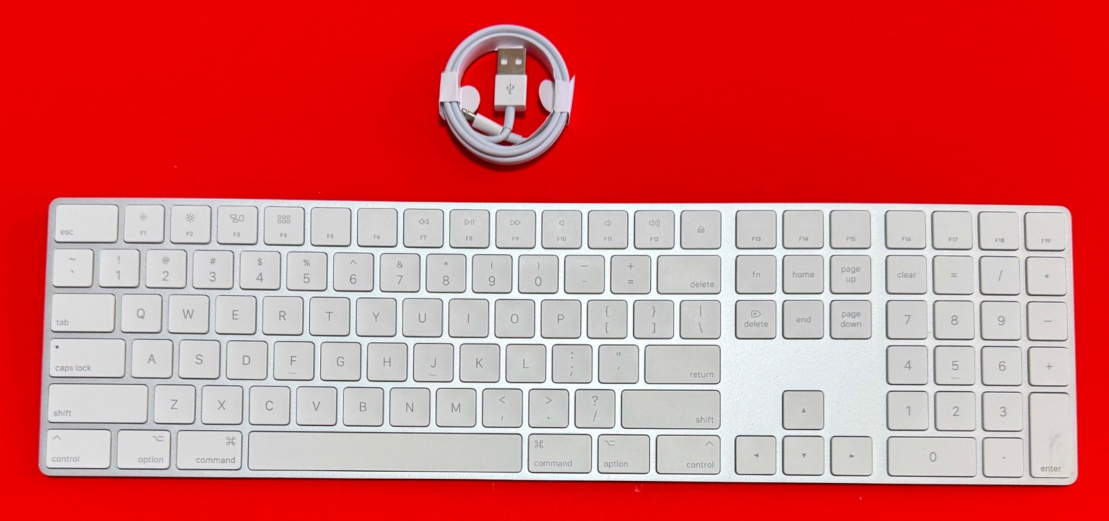 Apple Magic A1843 Magic Keyboard W/ Numeric Keys White Fully Tested Works Great