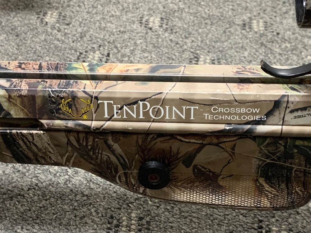 Tenpoint Phantom CLS Crossbow w/ Acu-Draw Cocking Device Scope & Quiver - Nice!