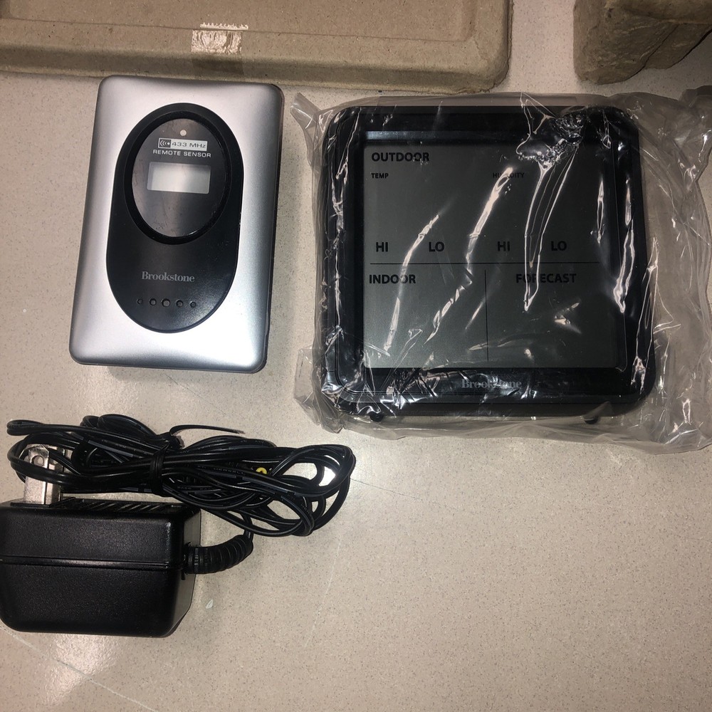 Brookstone Wireless Weather Forecaster New Open Box