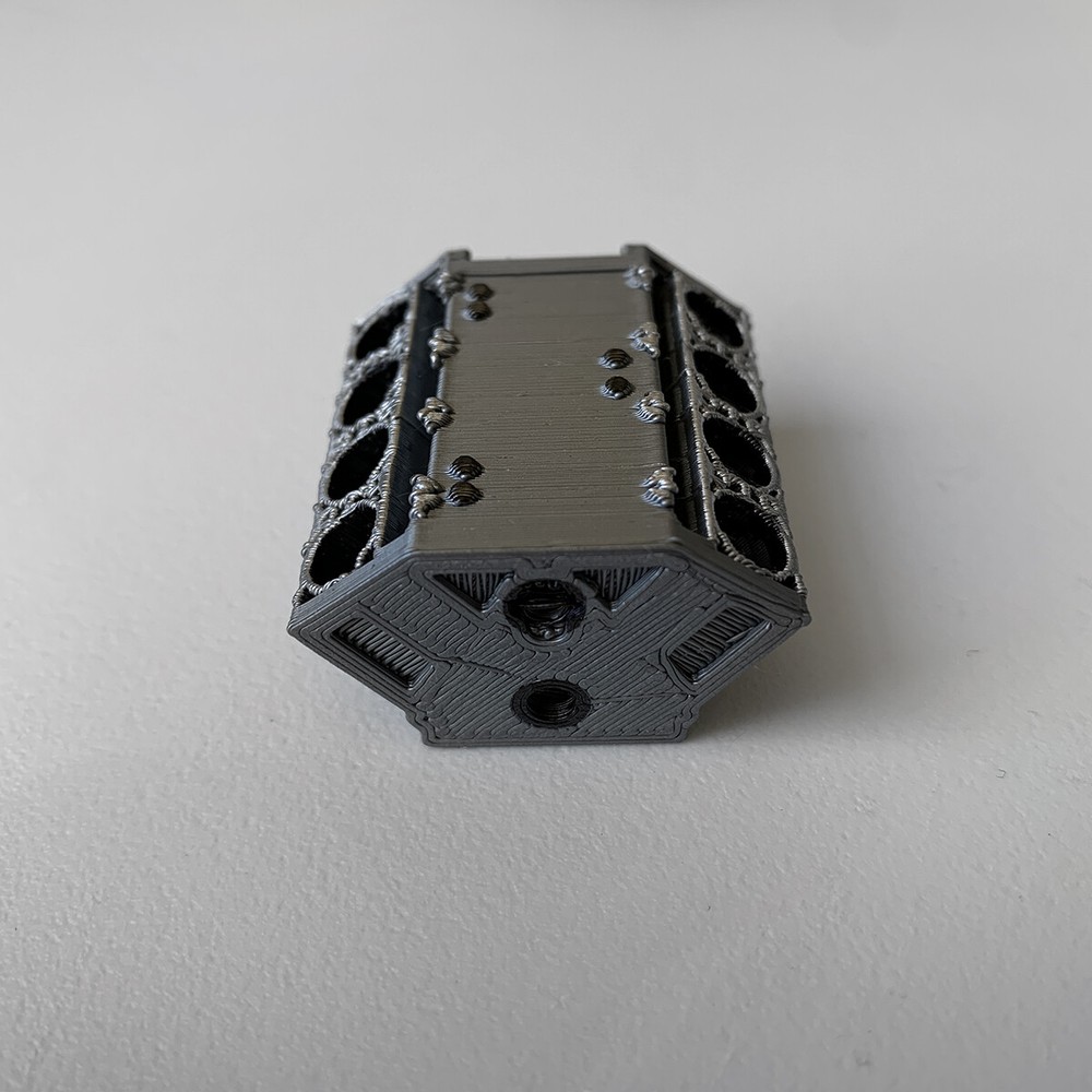 V8 Engine Block for Diorama Garage / Workshop 1:18 scale Model Scene