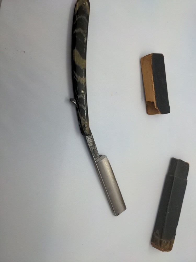 VTG German straight razor With Box