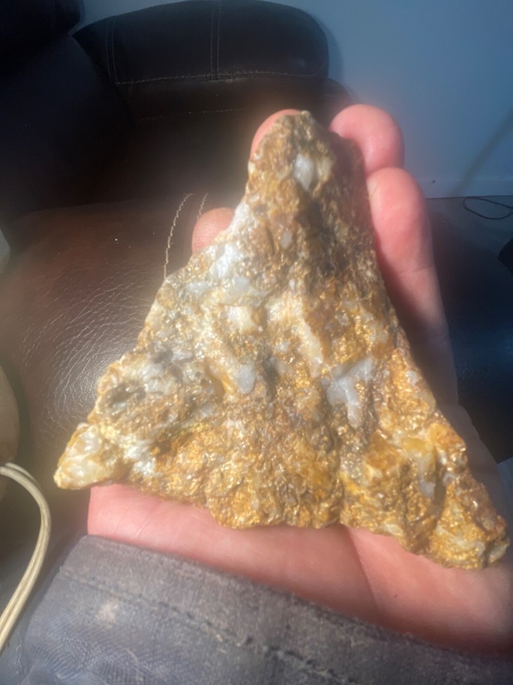 gold silver ore quartz specimen