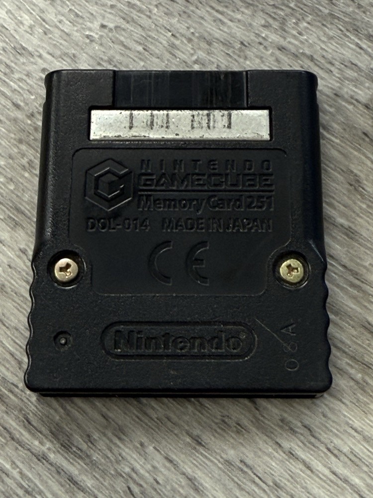 NINTENDO GAMECUBE OEM MEMEORY CARD DOL-014