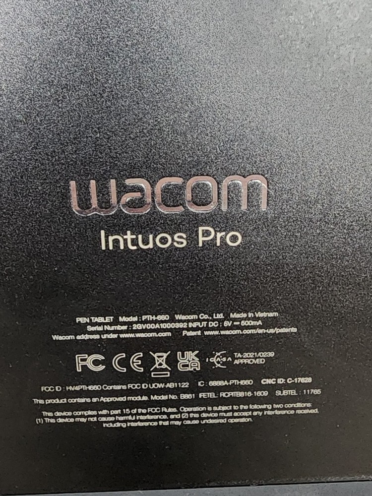 Wacom Intuos Pro PTH-660 Medium Graphics Drawing Tablet ONLY - TESTED