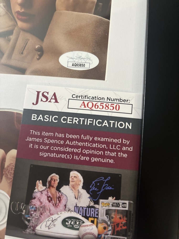 TAYLOR SWIFT SIGNED RED CD FRAMED JSA CERT COA