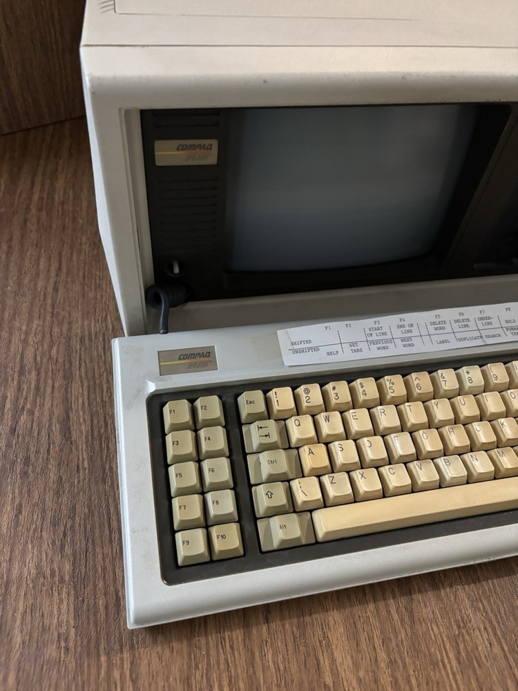 Vintage Compaq Plus Portable Computer/ Read Description