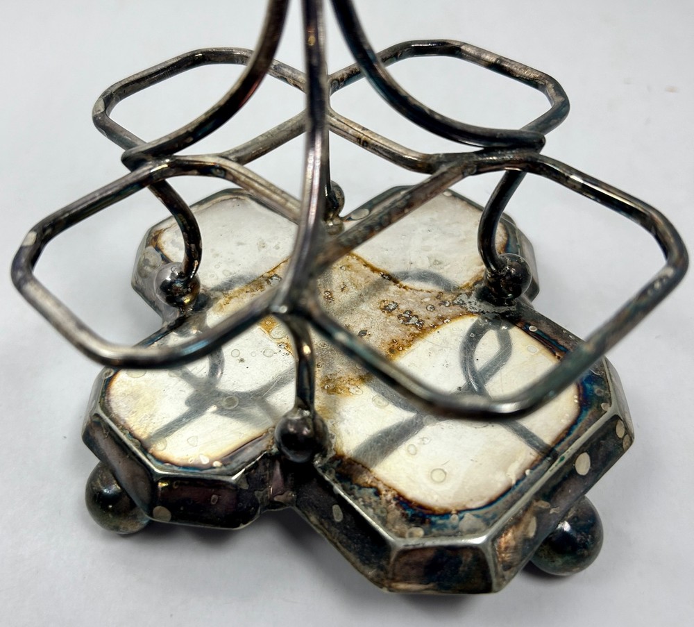 Walker & Hall Silver Plated Condiment Castor Set A1 Quality