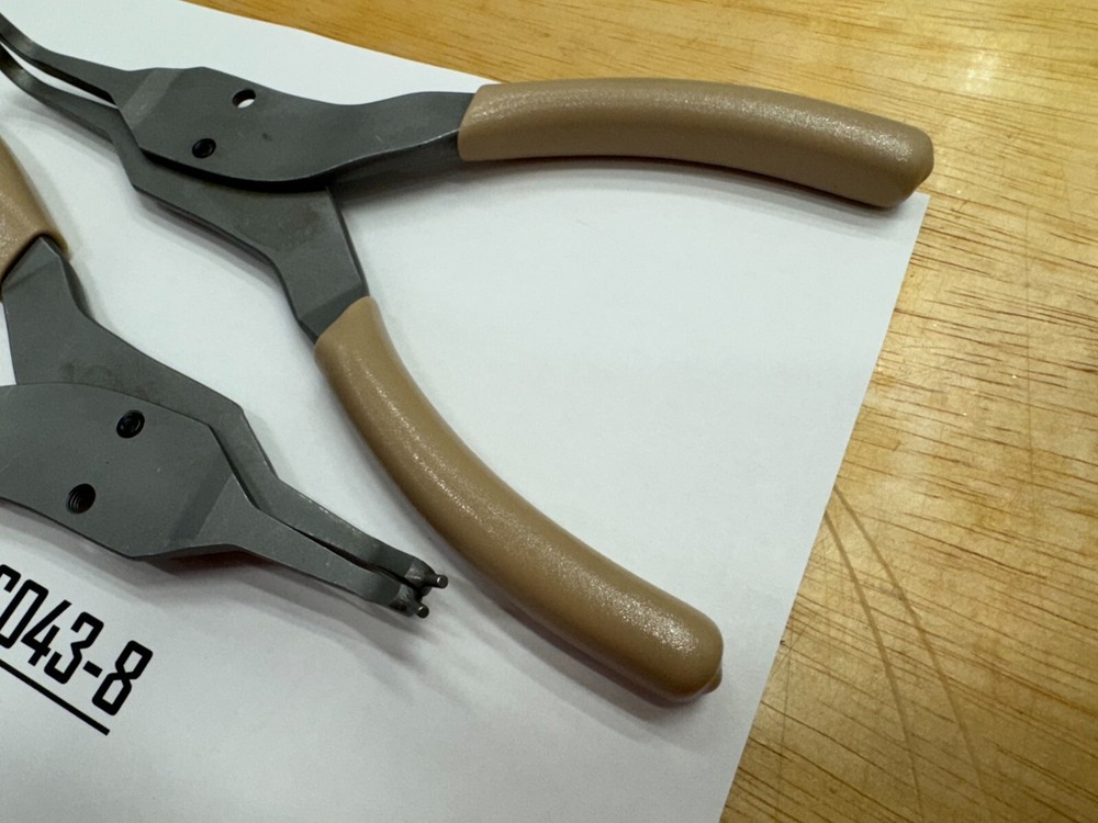 Snap-on Tools NEW 2pc COMBAT TAN LARGE SIZE .090 Tip 45° & 90° Snap Ring Pliers