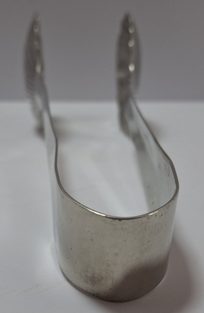 Vintage Silver-Plated Clam Shell Serving Tongs Beach Nautical