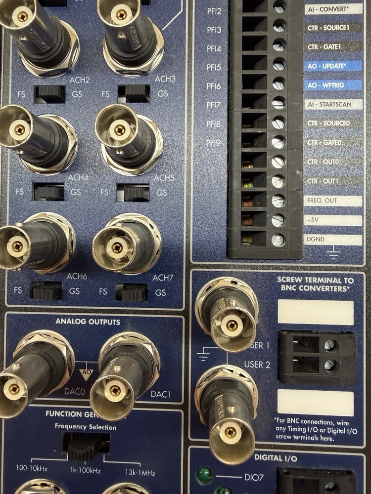 National Instruments BNC-2120 Shielded Connector Block