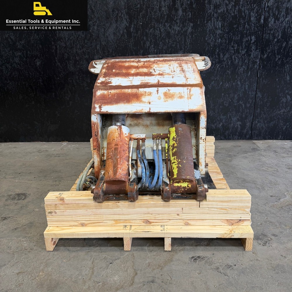 Cascade Rotating Paper Roll Forklift Clamp Class IV 4