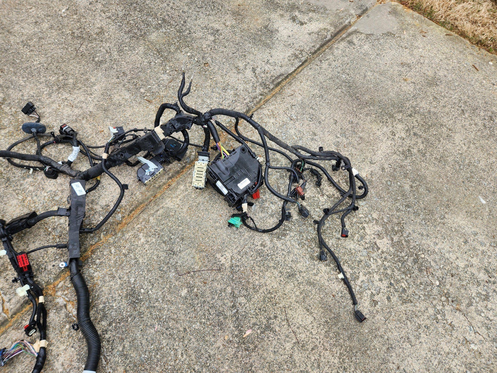 2021 - 2023 FORD MUSTANG MACH-E AWD ENGINE WIRING HARNESS OEM