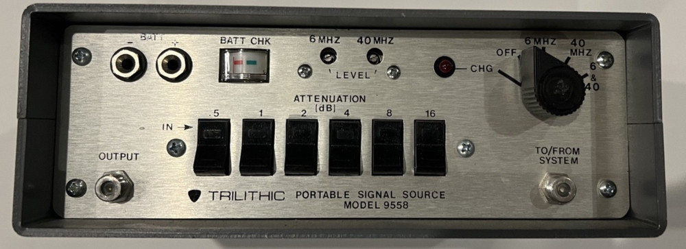 Trilithic Portable Signal Source model 9558