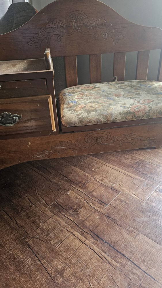 vintage gossip bench