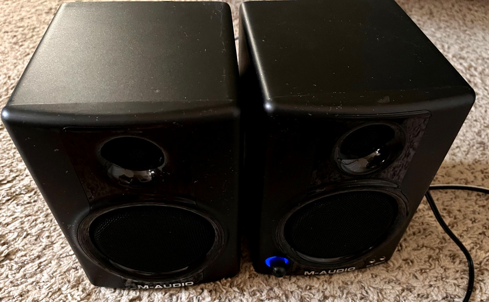 M-AUDIO Studiophile AV30 Speakers "Fully Tested"