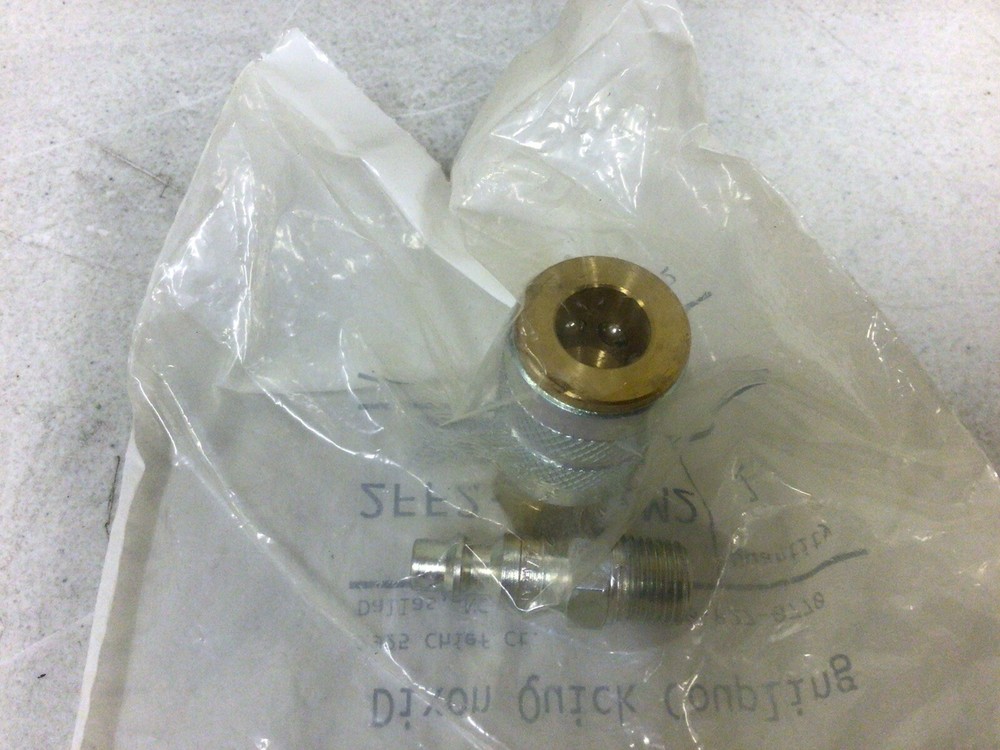 NEW, DIXON QUICK COUPLING 2FF2-B/D2M2 PNEUMATIC MANUAL THREADED FEMALE COUPLER