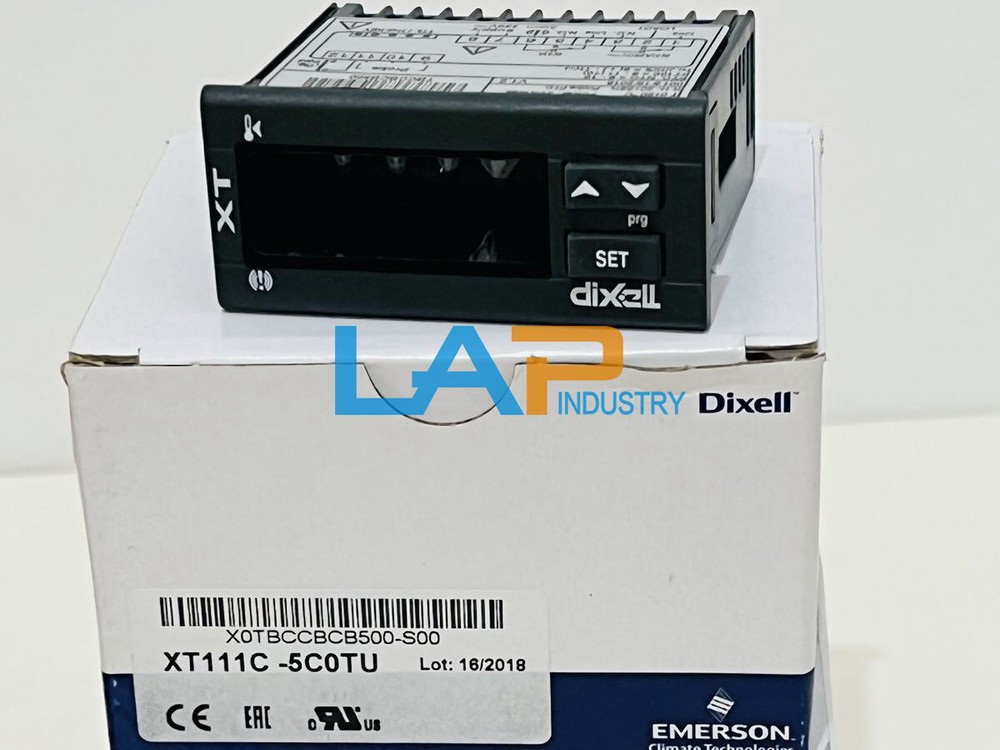 1Pcs New temperature controller XT111C-5C0TU XT111C5C0TU