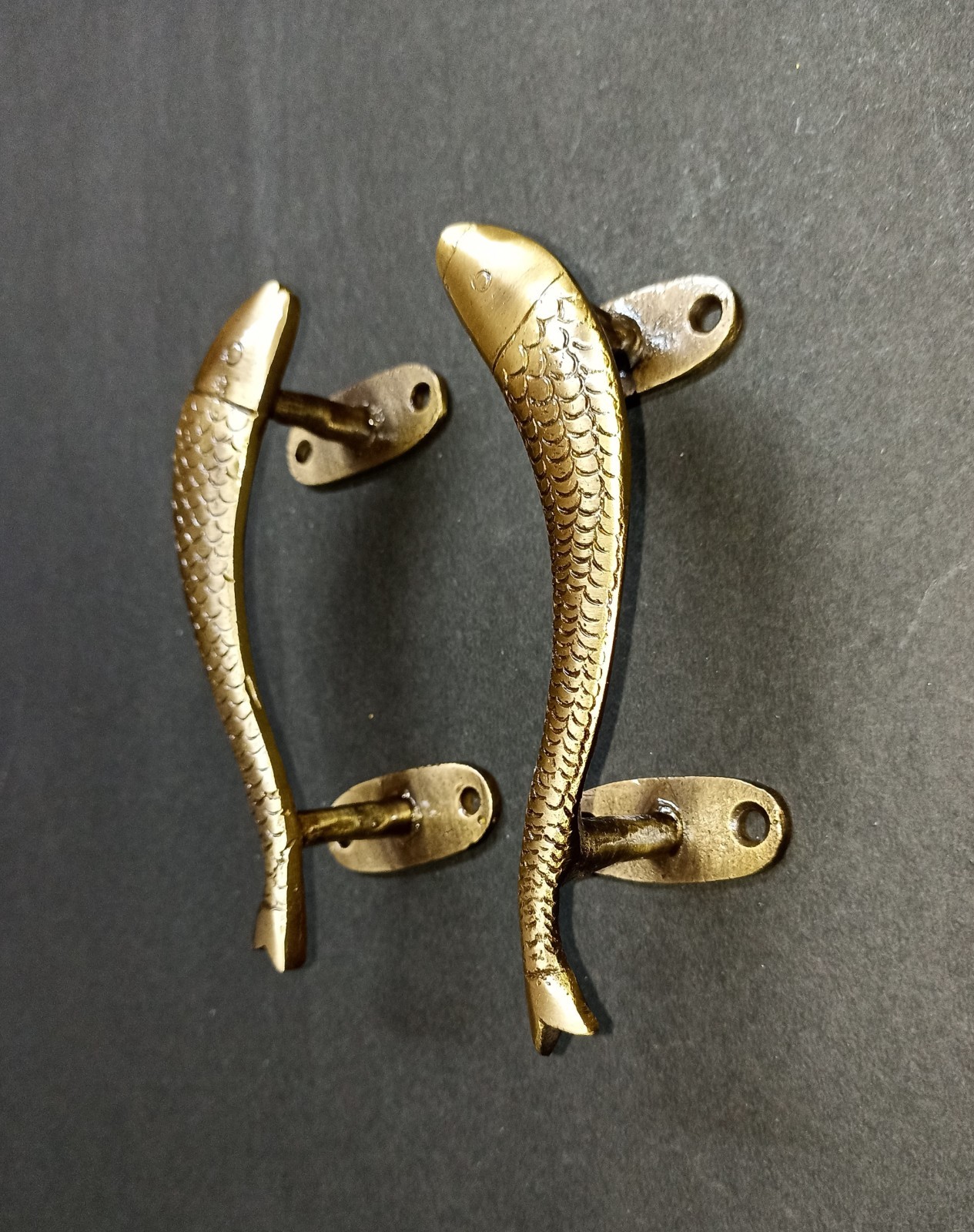 Lacquered Brass Curved Fish Home Window Pull Modern Door Grab Handle Pair AJ474