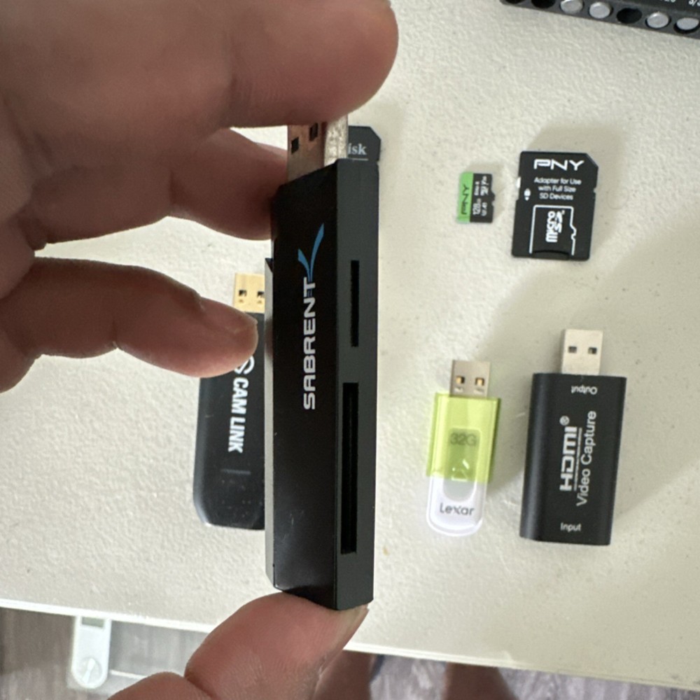 Sabrent USB Card Reader for microSD, microSDHC, microSDXC