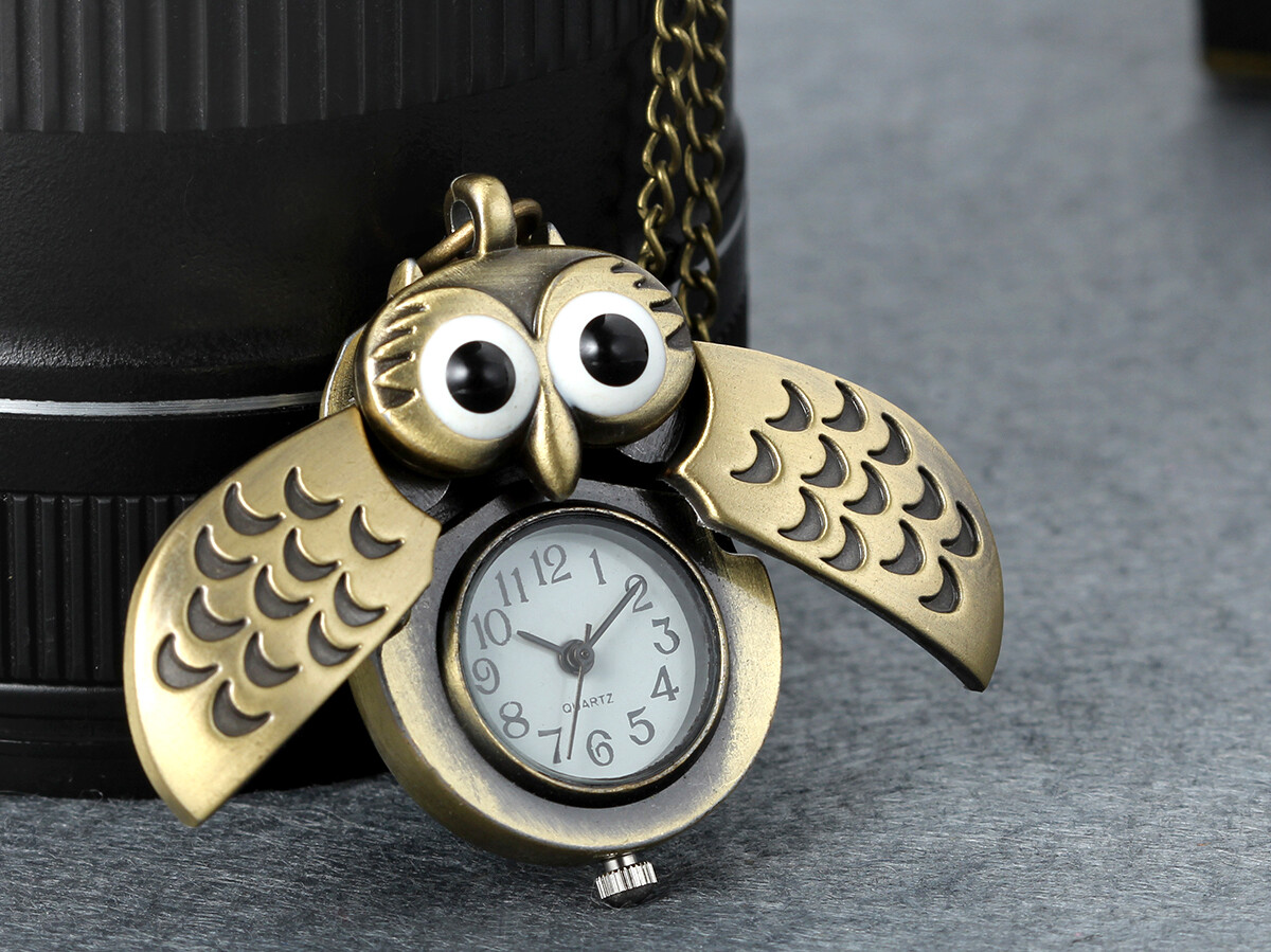 Vintage Retro Owl Wings Bronze Tone Open Face Pocket Watch Pendant Necklace