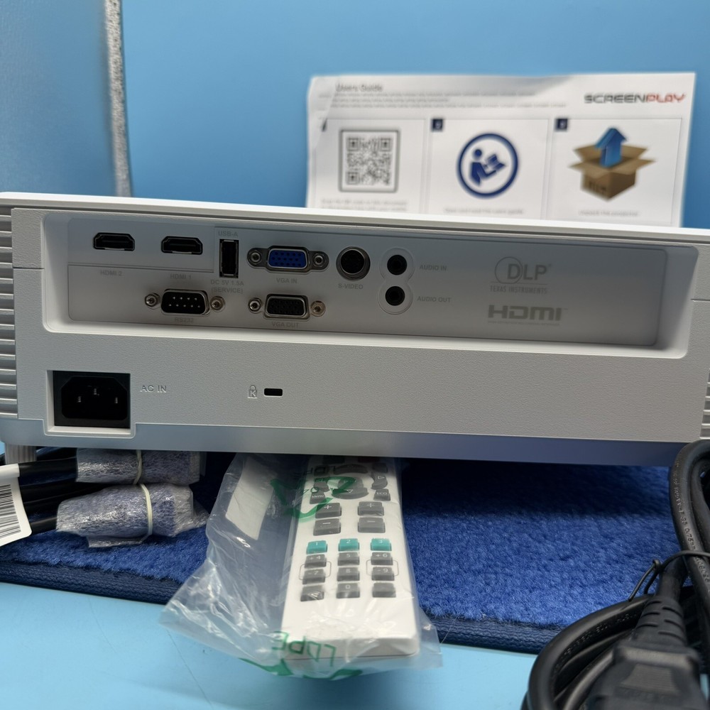 ScreenPlay SP222 3D DLP Projector - 4:3 - Portable
