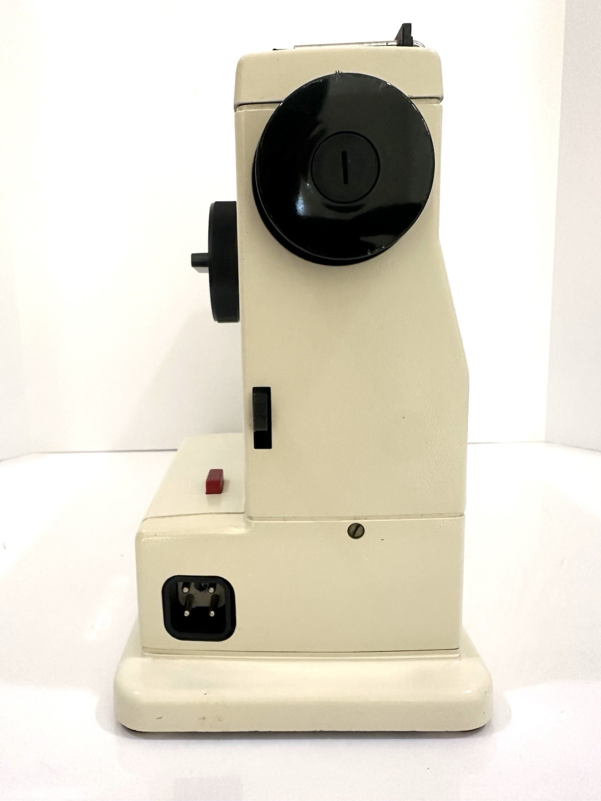 Pfaff Heavy Duty MetalSewing Machine 1222-E No Pedal or Cord -Parts Untested