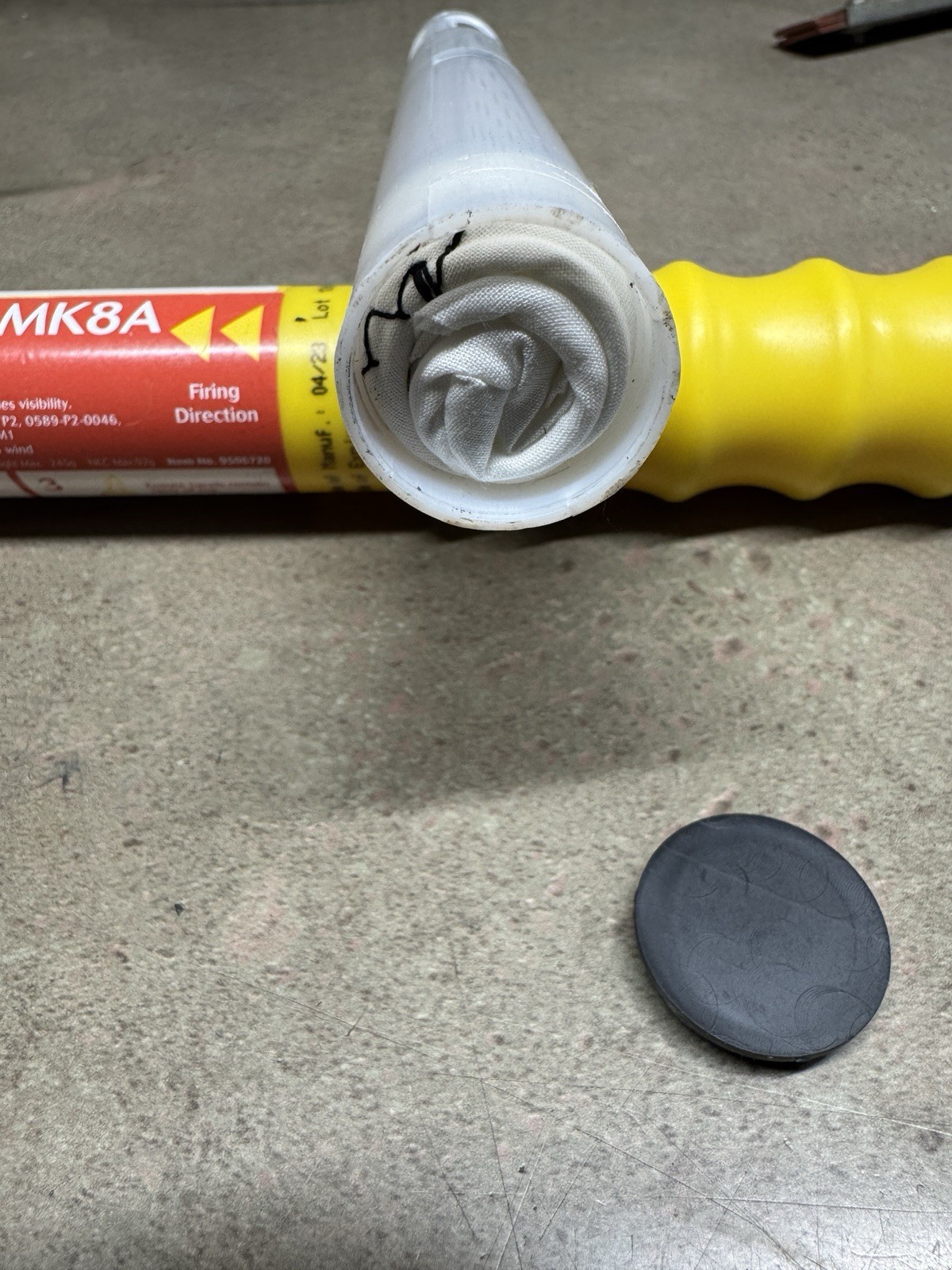 5pc RED PARACHUTE SIGNAL Flares ultra bright Pyro Mg based (USCG CERT SOLAS 74)