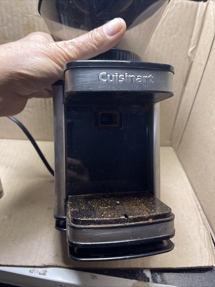Cuisinart Supreme Grind Automatic Burr Mill Grinder model CCM-16PC