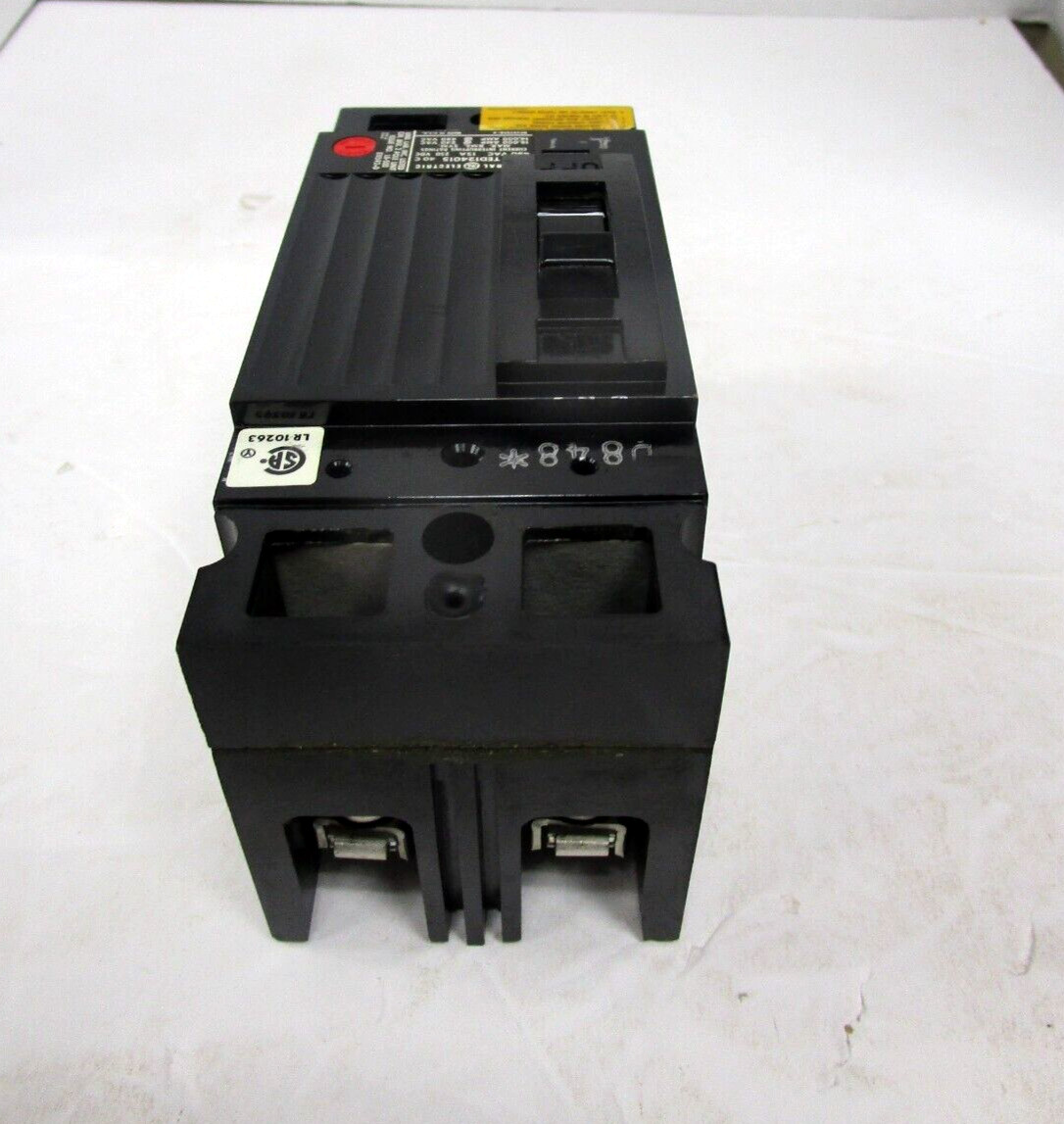 (1) General Electric TED124015WL TED Circuit Breaker Model 1 2Pole