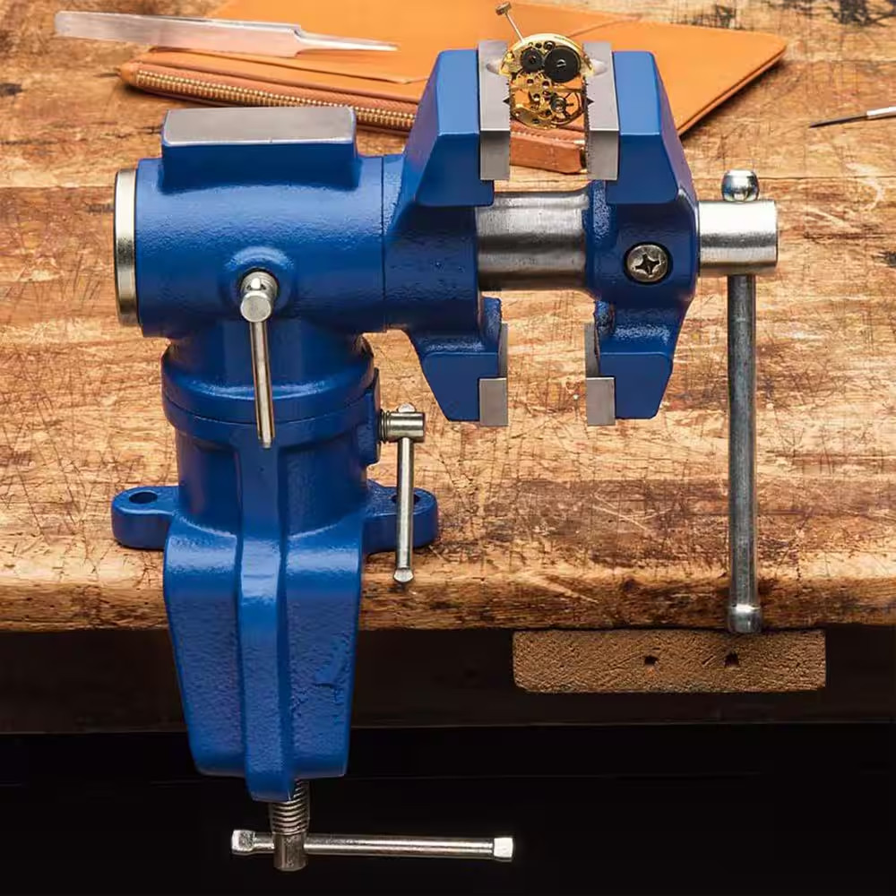 Bench Vise with Rotating Jaws