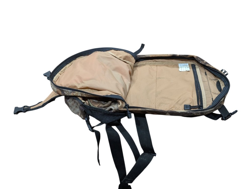 Cabelas Advantage Timber Leafy Camouflage Hydration Pack Backpack SCENT-LOK