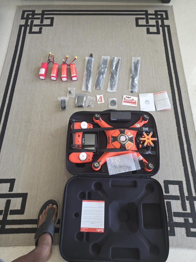 SwellPro Splash Drone 3 with  Controller  Case 2 cameras 1 bait release Release