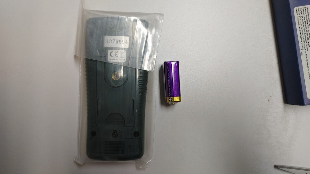 EXTECH Instruments EMF300 Microwave Leakage Detector 2dB LCD