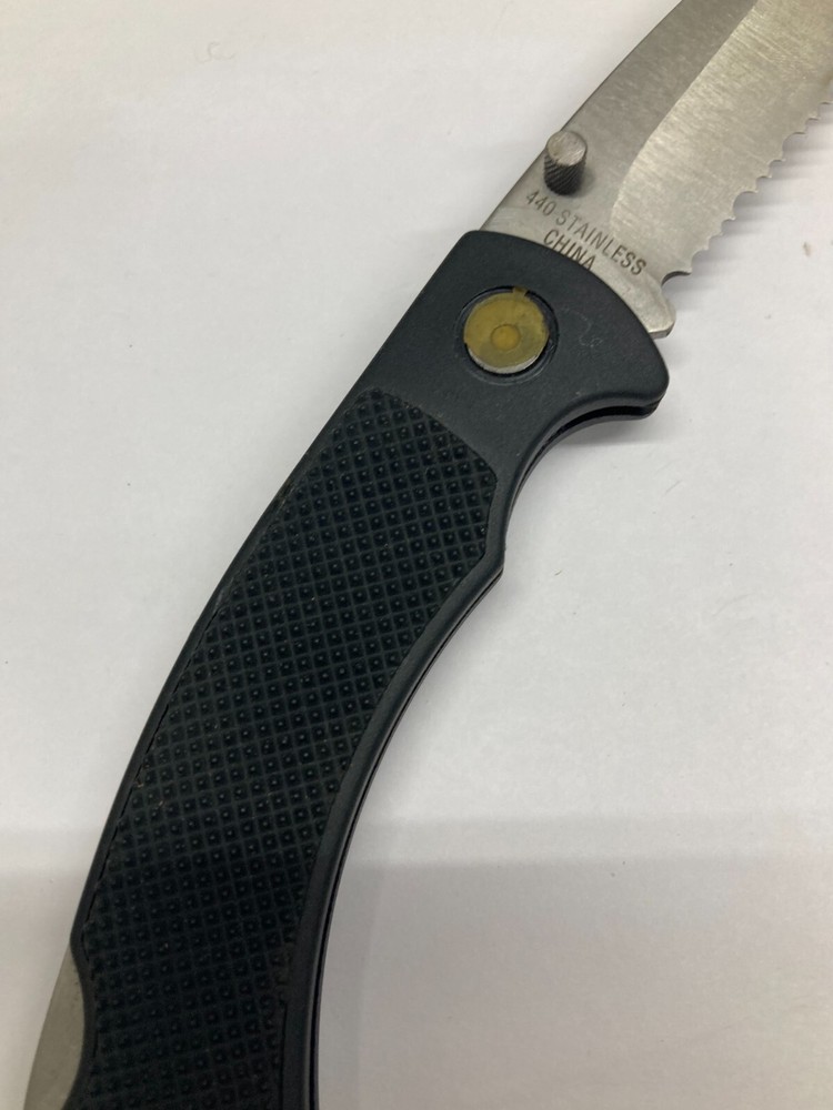 Master Black Tactical Lockback Serrated Edged Folding Knife D1-03A
