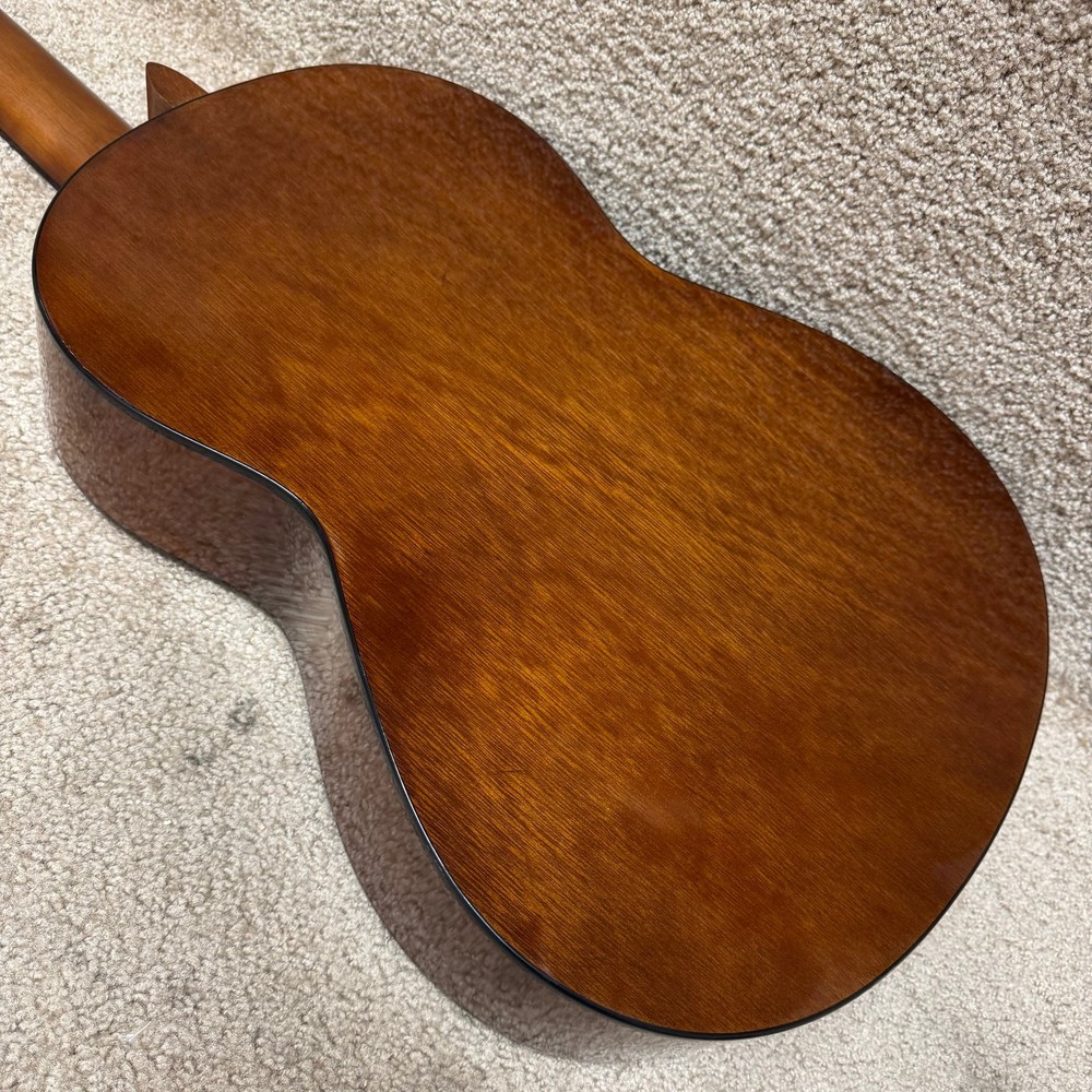 Yamaha C40 PKG Gigmaker Classical w/ Bag & Tuner