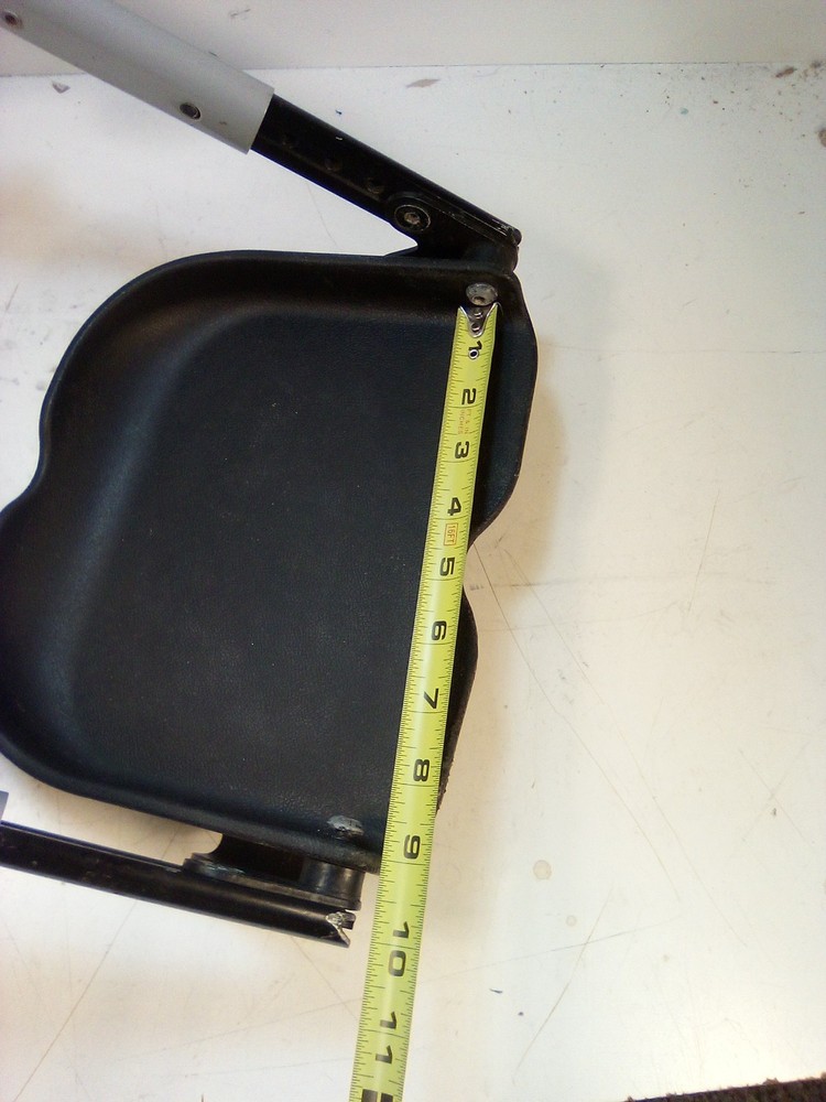 Leggero Trak Stroller Footrest with Seat Pan. Elevating angle Adjustable M30