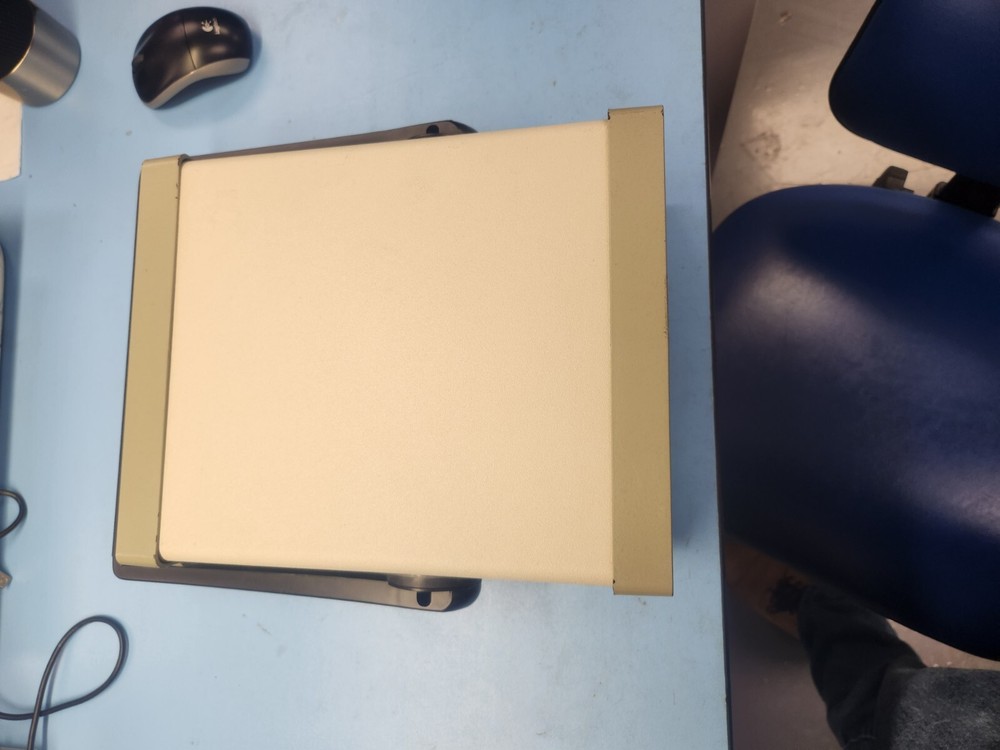 F.W. Bell Model 9200 Gaussmeter