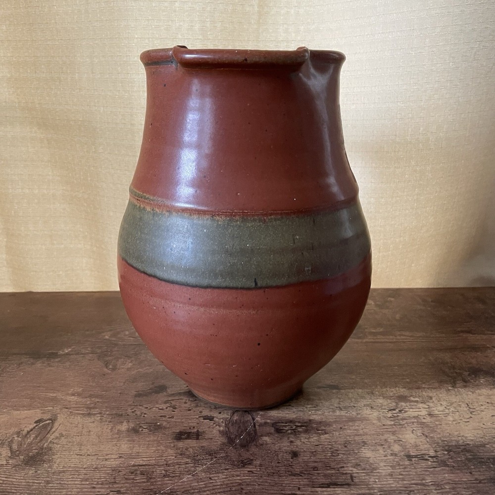 Robert Crystal Vermont Signed Studio Art Pottery Pitcher Brown Glazed Stoneware