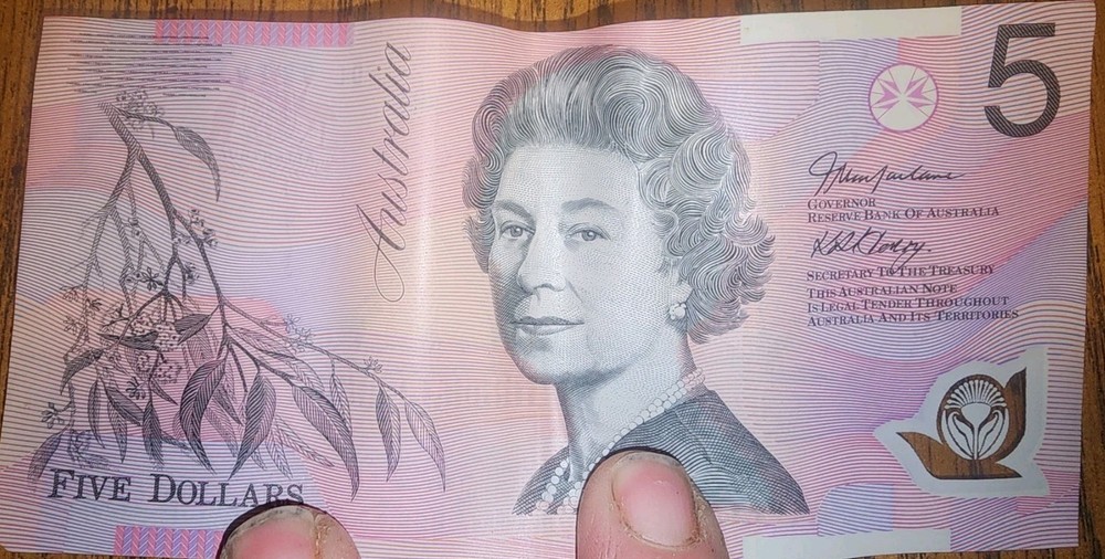 Australia $5.00 Five Dollars Note - Circulated