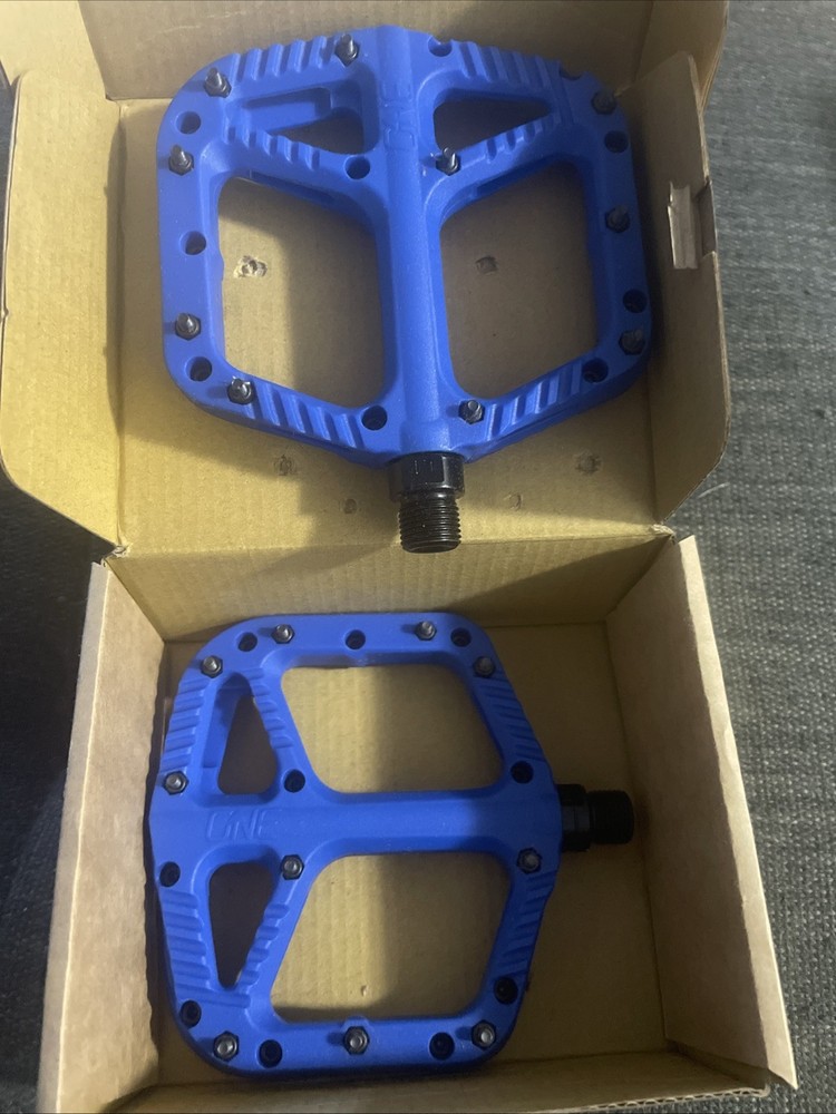 One Flat Pedal Component Blue